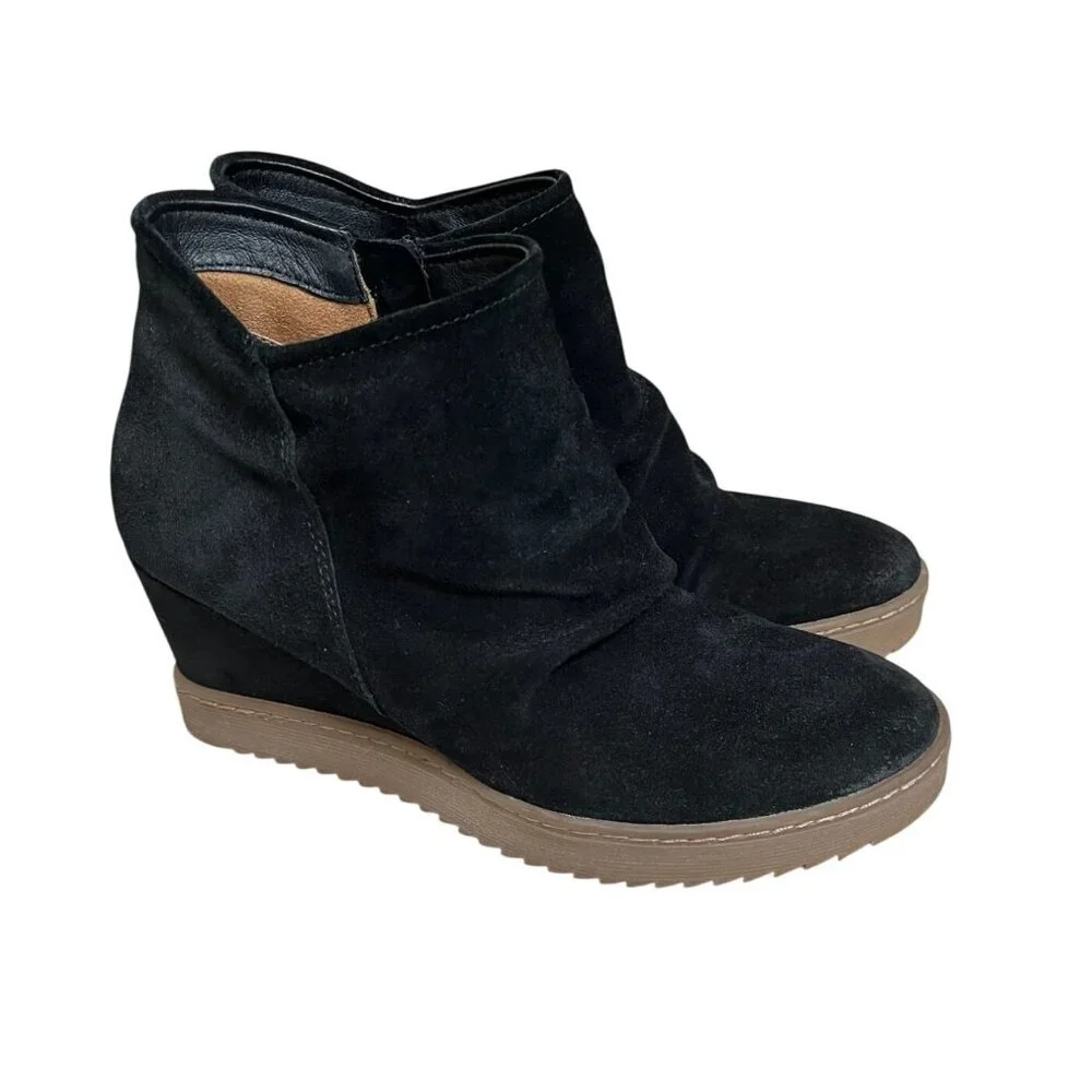 Sofft Siri Aqua Soft Black Suede Wedge Booties Size 8M